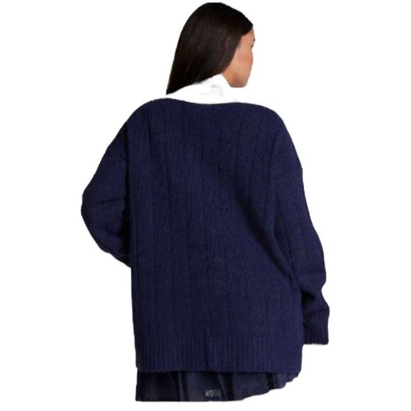 Pink Varsity Sweater in Midnight Navy Size M - Picture 3 of 11